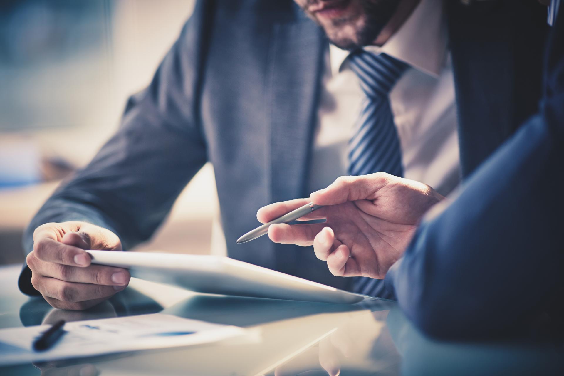Investigazioni e sicurezza informatica per aziende con analisi di reti, dispositivi e protezione dei dati sensibili